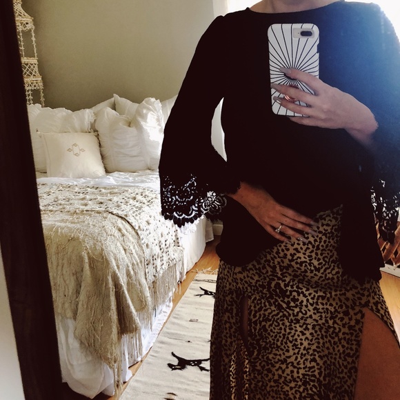 For Love and Lemons Bell Sleeve - Picture 2 of 3